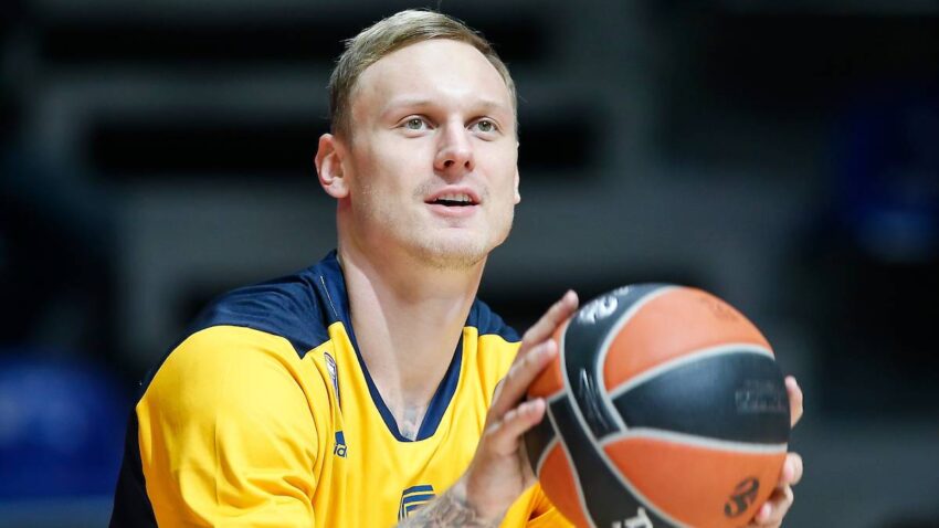 Himki se rešava dvojica zbog loših rezultata