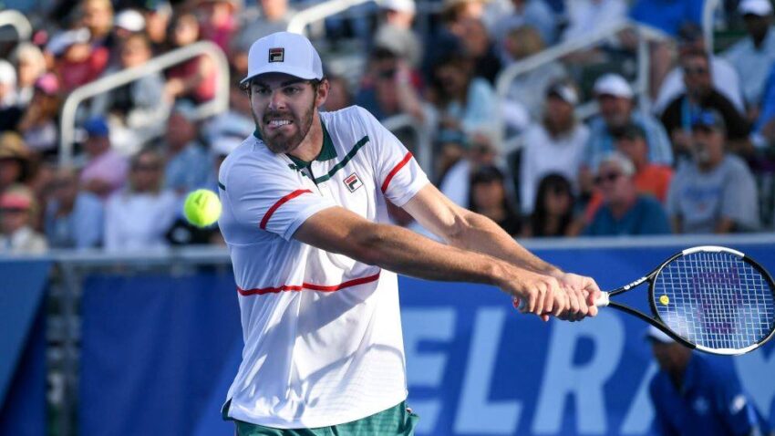 US OPEN SMEJURIJA: Amerikanac dobio kaznu zbog natpisa na torbi?! (FOTO)