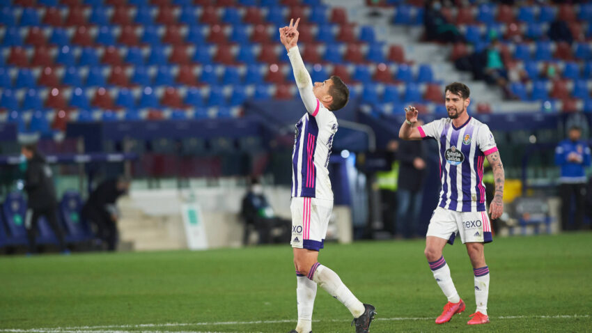 Nemanja Radoja asistirao za remi Levantea i Valjadolida