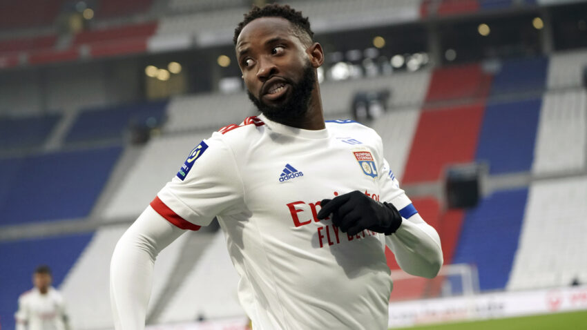 DRAMA, SAMO JE PAO: Dembele se onesvestio na treningu Atletika (VIDEO)