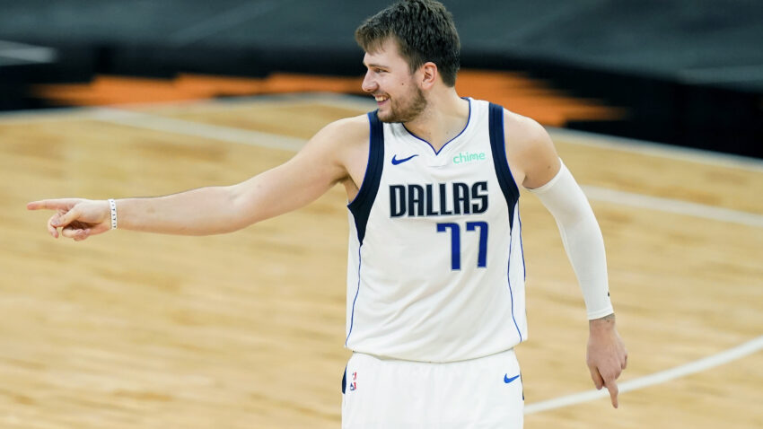 Dončić i Dalas poništili Karijevu magiju, Lejkersi do pobede posle dva produžetka!