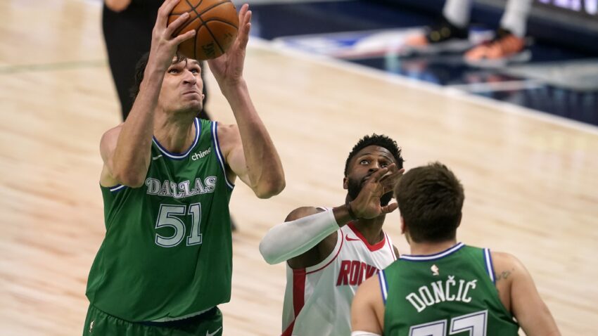 I TO SE DOGODILO Bobi "popio" blokadu (VIDEO)