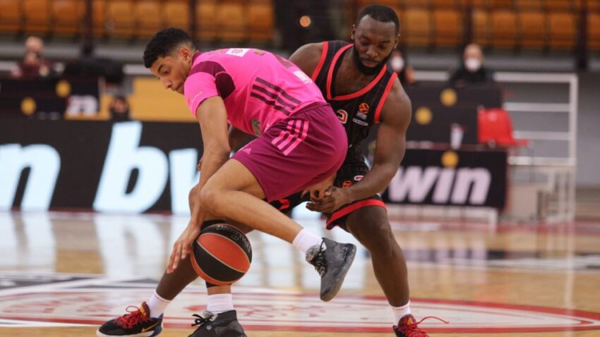 Mega pružila sjajan otpor Olimpijakosu, ali na kraju - poraz!