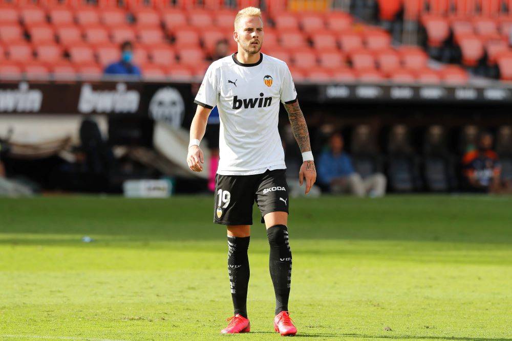 LETE MILIONI NA SVE STRANE: Transferi koji prete da zapale čitavu Evropu! 4 uroš račić-valensija-viljareal-la liga