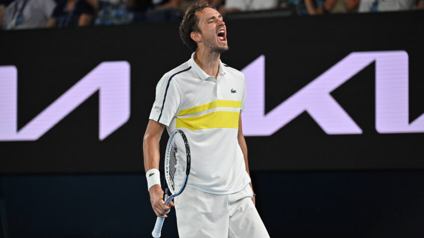IMAMO PRVOG FINALISTU US OPENA: Medvedev čeka Đokovića ili Zvereva!