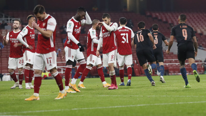 PROBLEMI, PROBLEMI: Arsenal ne ide u Ameriku!
