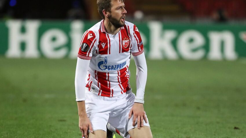 PONUDA VREDNA RAZMIŠLJANJA: Milunović stavio Zvezdu na "hold" zbog Rusa!