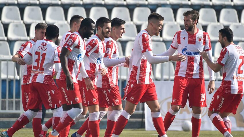 BAKLJADA ZA PAMĆENJE: Delije spremile doček Stankoviću i ekipi (VIDEO)