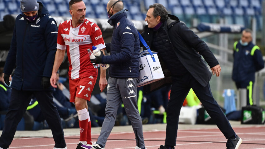 FIORENTINA PUCA PO ŠAVOVIMA Prandeli se zakačio sa Riberijem!