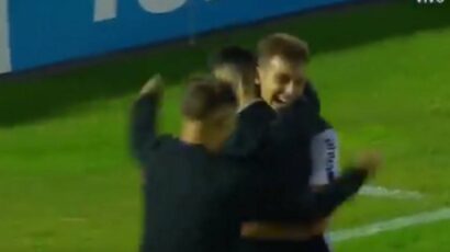 NEMA NI 17 GODINA: Preziva se Siri, “novi je Luis Suarez” i oborio je Peleov rekord (VIDEO)