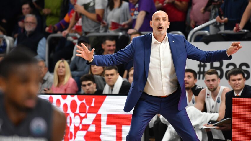 SRBIN NA KLUPI CSKA: Da li on menja Itudisa?
