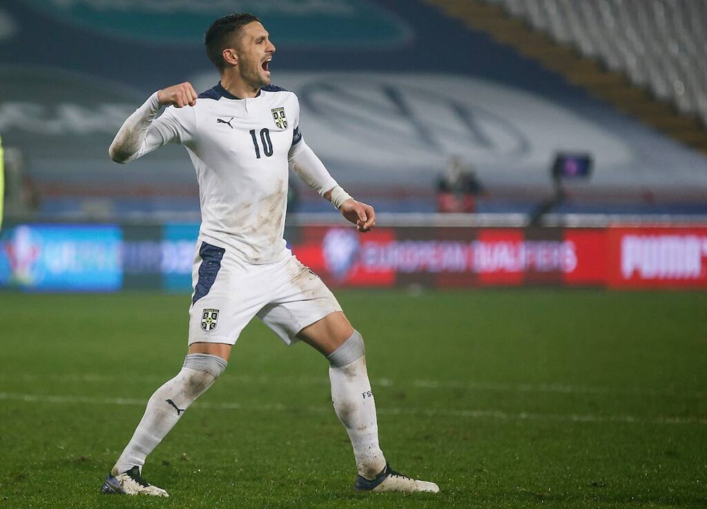 VOĐA ORLOVA: Tadić vodi "novu Srbiju" sa kapitenskom trakom oko ruke! 1 dušan tadić-kapiten-reprezentacija srbije