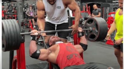 ZASTRAŠUJUĆE! Bodibilder doživeo povredu pri pokušaju da digne 220 kilograma!