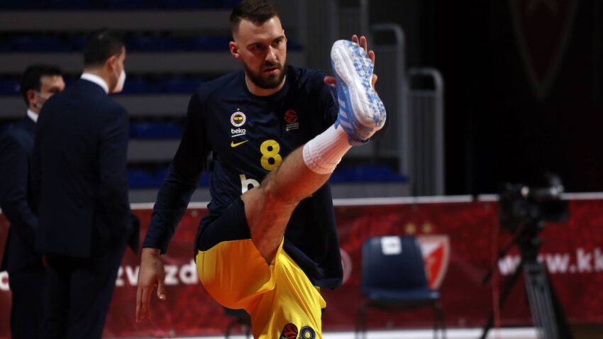 HAOS U ITALIJI: Gudurić provocirao Mesinu, Đorđević smirivao! (VIDEO)