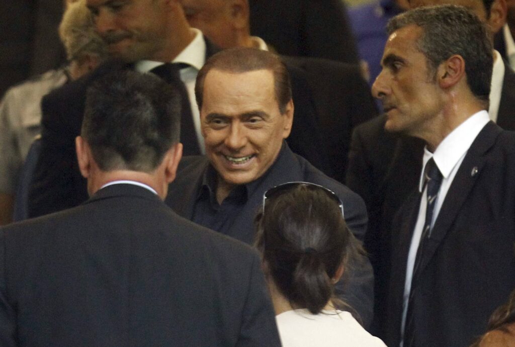 silvio berluskoni-milan-kapelo