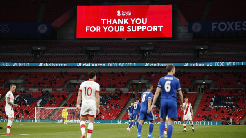 Slika dana: Navijači su ponovo na tribinama