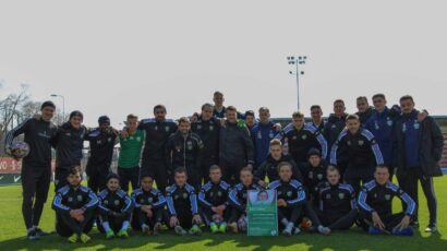 Podrška za malog Gavrila iz Estonije: Srbi otkupili dres legendarnog fudbalera i vratili ga na licitaciju