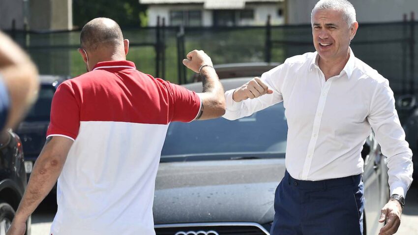 VIDEO GOVORI VIŠE OD REČI - Pogledajte reakciju Stankovića i Terzića: E, sad mogu da idem! (VIDEO)