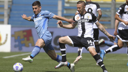 KARNEVAL GOLOVA U ITALIJI: Atalanta deklasirala Parmu, remi “srpske” Verone!