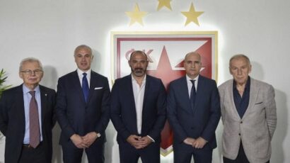 POSAO SE NASTAVLJA: Stanković ostaje, osmesi na licima čelnika (FOTO)
