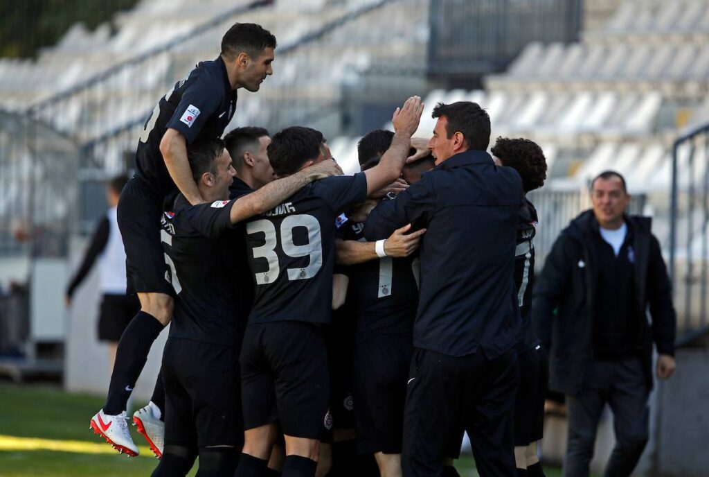 NAČELI IH VEĆ U 20. SEKUNDI: Partizan uz "dvojku" napustio Brdo 1 cukaricki partizan 63026