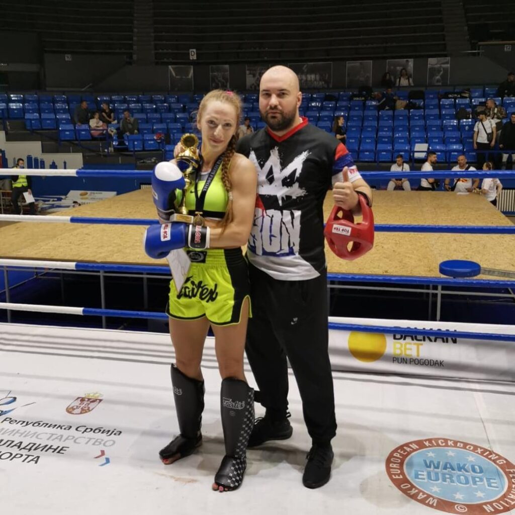 teodora manić-kik boks