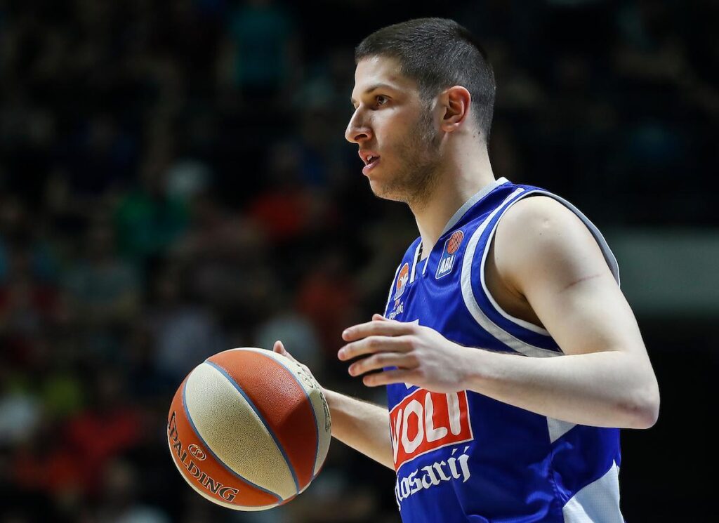 nikola ivanović-crvena zvezda-budućnost