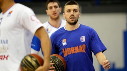 RASPAO SE MORNAR: Gordić otišao kod srpskog trenera!