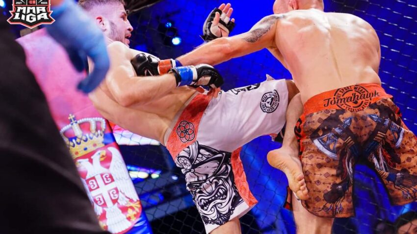 MMA LIGA: Totalna dominacija Zdravkovića u Pazovi