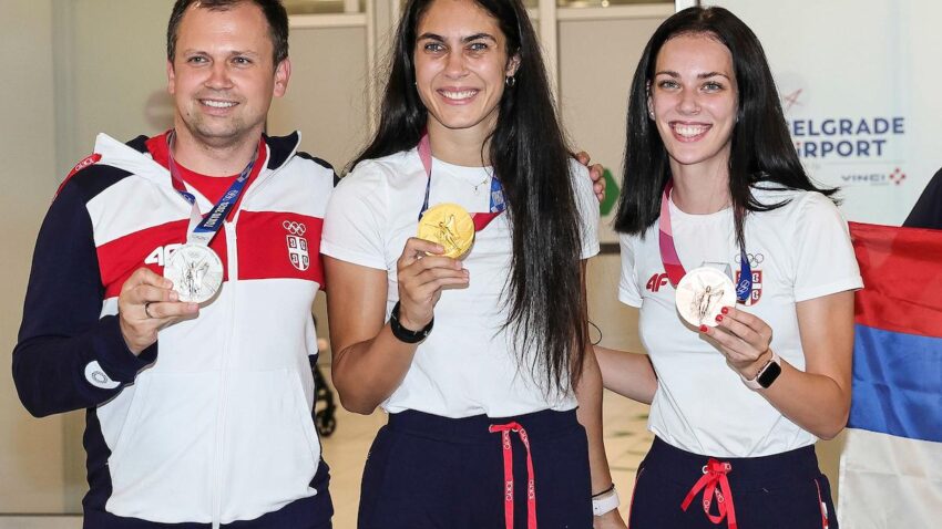 DOČEK ŠAMPIONA: Suze radosnice, dilema Mandićeve i Tijanina posveta (FOTO)