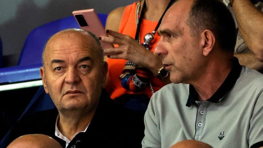 VUJOŠEVIĆ I OBRADOVIĆ NA ISTOM MESTU: Evo ko sve bodri košarkaše (FOTO)