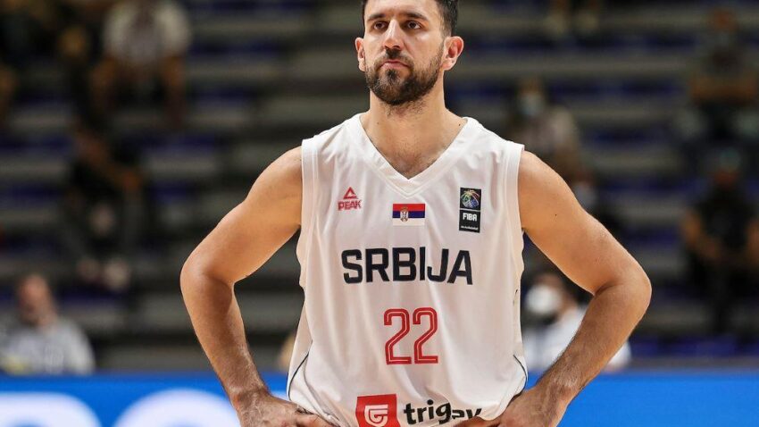 MICIĆEVA PORUKA NAVIJAČIMA: Nadam se da će da cene moj dosadašnji trud u reprezentaciji!