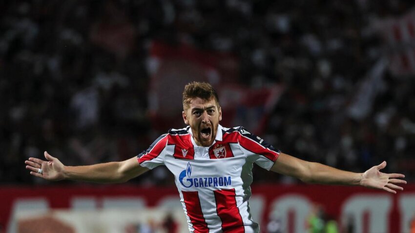 NA PRAVOM MESTU, U PRAVO VREME: Ovako je Milan Pavkov nastavio golgetersku seriju u Lučanima! (VIDEO)