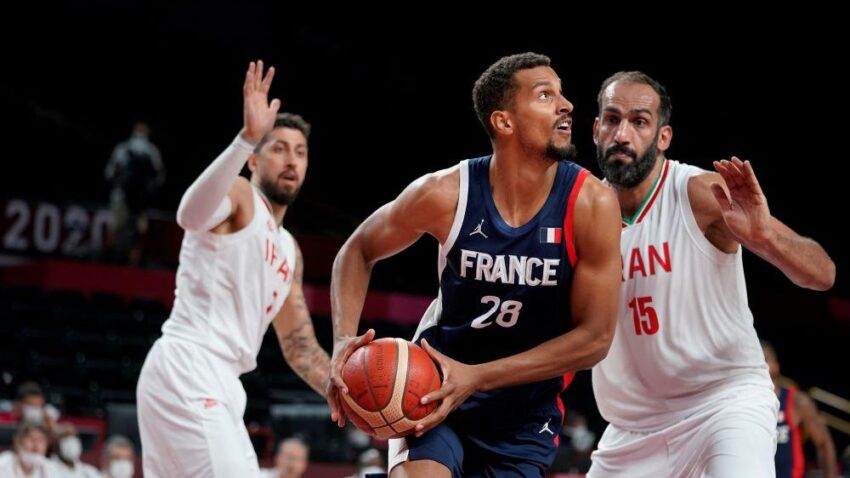 IZ PAU ORTEZA U DENVER: Nikola Jokić ima novog saigrača!