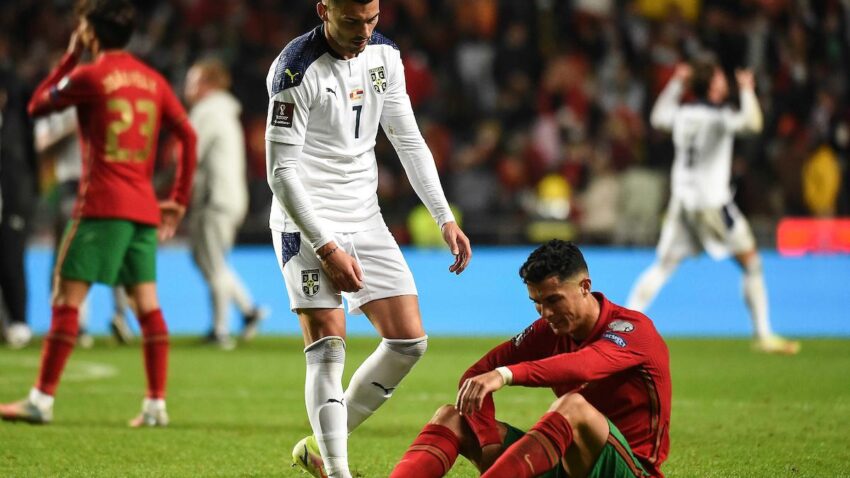 SLIKA KOJA JE OBIŠLA SVET: Radonjić otkrio šta je poručio Ronaldu na kraju utakmice!