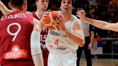 ŽESTOKA REAKCIJA TEODOSIĆEVE SUPRUGE: Mnogi nisu hteli da igraju za reprezentaciju, ali jedan je uvek TEO! (FOTO)