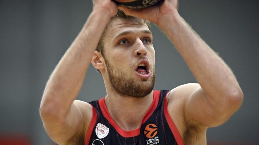 VEZENKOV MVP KOLA: Priznanje za igrača Olimpijakosa u Evroligi!