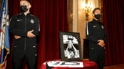 I NEBO JE PLAKALO: Održana komemoracija Momčilu Moci Vukotiću!