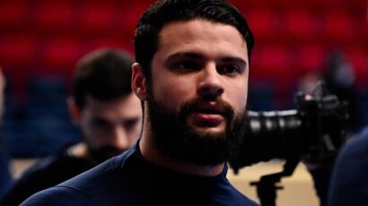 STRAŠNE SCENE NA NOVOGODŠINJU NOĆ: Izboden rukometaš Francuske!