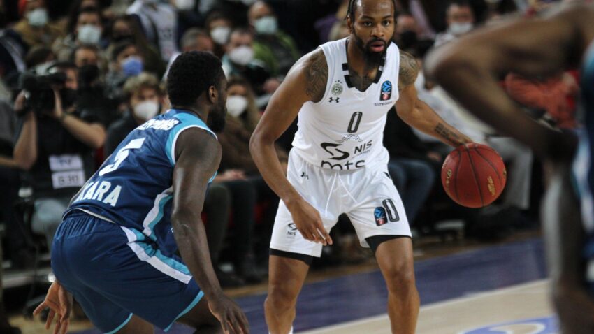 NEPREPOZNATLJIV PARTIZAN: Težak poraz crno-belih u Ankari, Lesor katastrofalan sa linije penala!