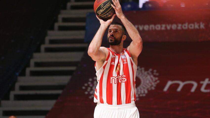 ZVEZDIN KAPITEN BEZ PREMCA: Branko Lazić drugu godinu za redom defanzivac ABA lige!