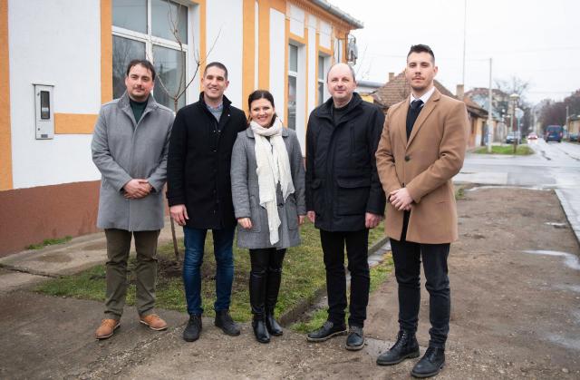 AKCIJA BEZ GRANICE: U Kikindi nastavljenа akcija pošumljavanja Ministarstva i kompanije Meridian