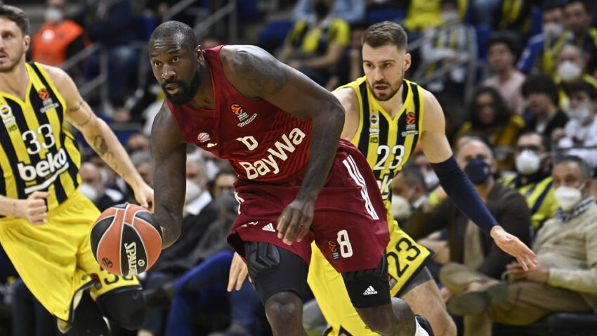 PREOKRET SALETOVOG FENERBAHČEA PROTIV BAJERNA: Gudurić bez poena, Lučić i Jaramaz solidni!