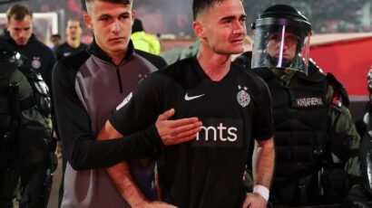 DEŠAVANJA PODNO TRIBINA: Delije provocirale Stanojevića, suze Saše Zdjelara (FOTO)