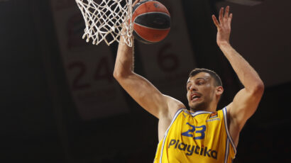 EVROLIGAŠKA PIJACA: Efes našao zamenu za Petruševa, bivši igrač Zadra na meti Makabija, Fener se ozbiljno pojačava!