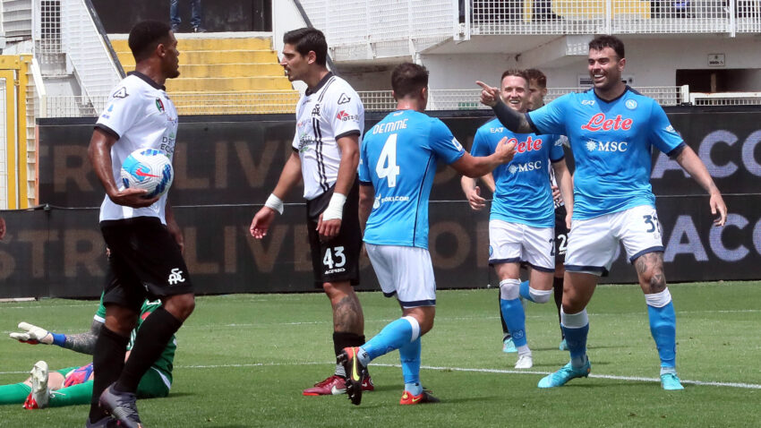 VRI U ITALIJI: Napoliju derbi sa Milanom, Atalanta oborila na kolena Romu!
