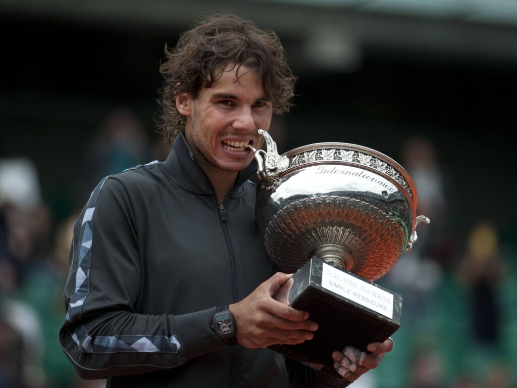 SPEKTAKL KOJI SE NIKADA VIŠE NIJE PONOVIO: Pre 15 godina Nadal i Federer plesali su terenom u "Bici podloga" 2 federer-nadal-tenis-bitka podloga