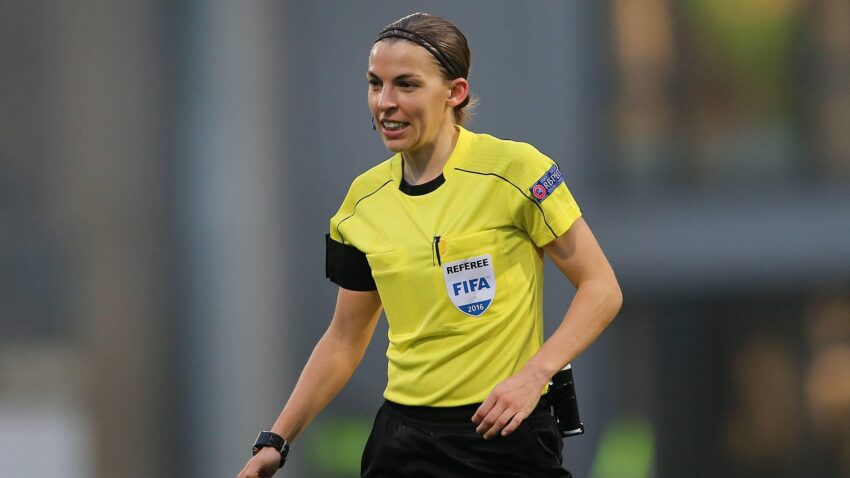 FIFA ODREDILA SUDIJE: Žene prvi put u istoriji - bez sudija iz Srbije!