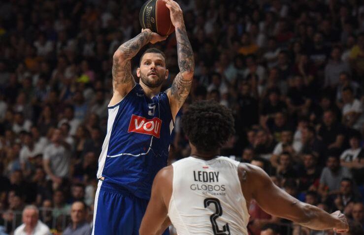 LUDA ZAVRŠNICA U MORAČI: Partizan bio na pragu pobede, Micov "zaledio" crno-bele nestvarnom trojkom! (VIDEO)
