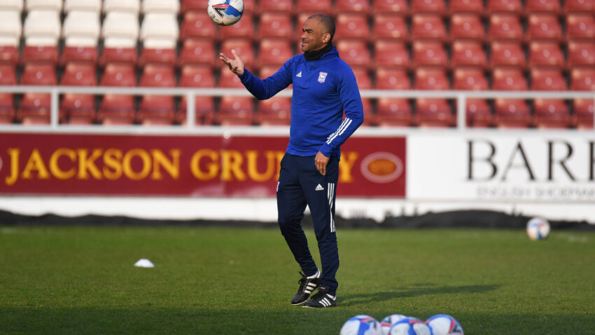 APEL ZA POMOĆ: Bivši fudbaler Njukasla se bori za život!